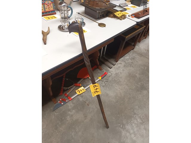 Lot 747 - afrikaanse wandelstok - afbeelding 1 van  3