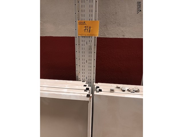 Lot 748 - metalen rek - afbeelding 3 van  3