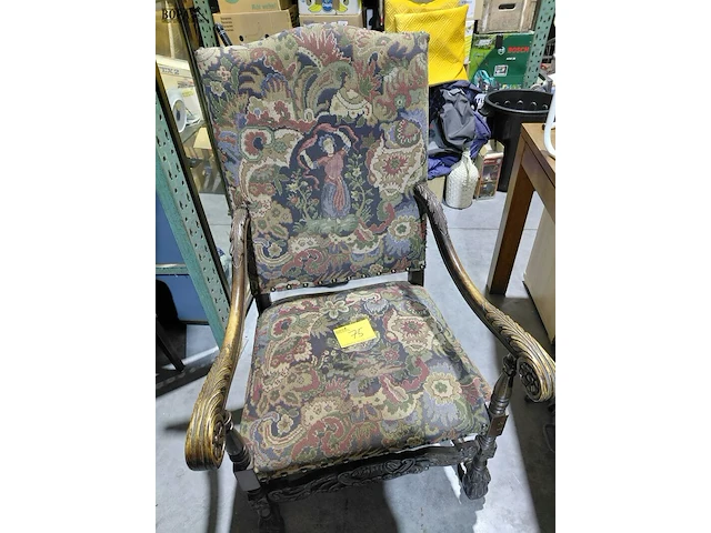 Lot 75 - antieke fauteuil in renaissancestijl louis xiv met gobelin - - afbeelding 1 van  5