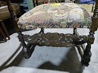 Lot 75 - antieke fauteuil in renaissancestijl louis xiv met gobelin - - afbeelding 3 van  5