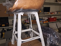 Lot 75 - barkruk boost. 3 stuks - afbeelding 2 van  3