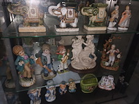 Lot 75 - beeldjes in porselein. 40 stuks - afbeelding 5 van  5