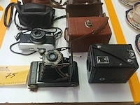 Lot 75 - fototoestellen. 6 stuks