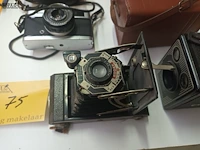 Lot 75 - fototoestellen. 6 stuks - afbeelding 2 van  9