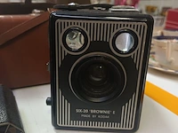 Lot 75 - fototoestellen. 6 stuks - afbeelding 5 van  9