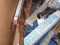 Lot 75 - gereedschap. 1 doos - afbeelding 2 van  3