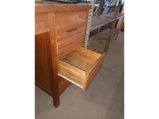 Lot 75 - houten bureau - afbeelding 3 van  3