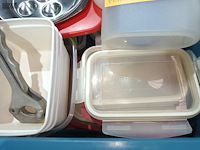 Lot 75 - huisraad. 1 bak - afbeelding 3 van  5