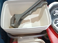 Lot 75 - huisraad. 1 bak - afbeelding 4 van  5