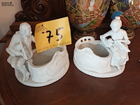 Lot 75 - koppel biscuit wensputten - afbeelding 1 van  4