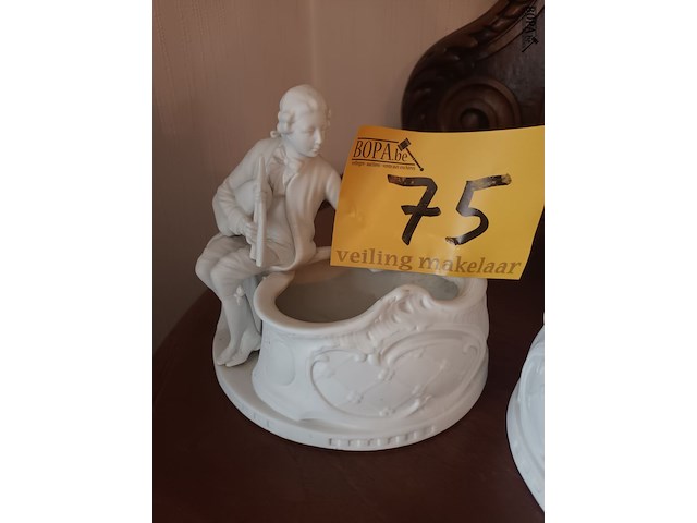 Lot 75 - koppel biscuit wensputten - afbeelding 3 van  4