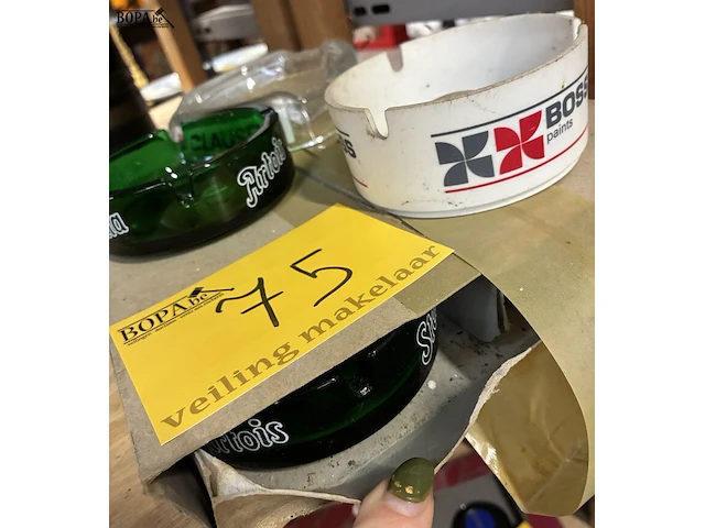 Lot 75 - lot asbakken - afbeelding 2 van  2