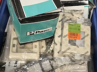 Lot 75 - lot diverse monatge materiaal electro - afbeelding 2 van  4