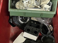 Lot 75 - lot diverse monatge materiaal electro - afbeelding 4 van  4