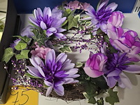 Lot 75 - lot droogbloemen een doos en een krans - afbeelding 3 van  3