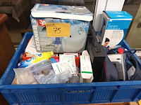 Lot 75 - medische verzorging - afbeelding 1 van  5