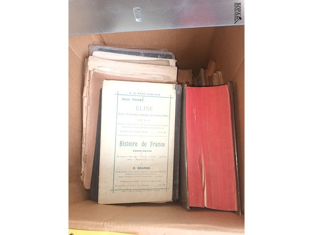 Lot 75 - oude schoolboeken en cursussen - afbeelding 1 van  4