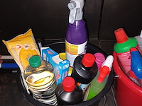 Lot 75 - poetsmateriaal en producten - afbeelding 3 van  4