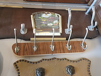 Lot 75 - vintage muur kapstokken. 3 stuks - afbeelding 1 van  4