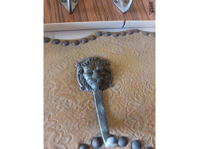 Lot 75 - vintage muur kapstokken. 3 stuks - afbeelding 4 van  4
