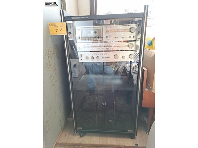 Lot 75 - vintage stereokast met toestel maraniz - afbeelding 1 van  3