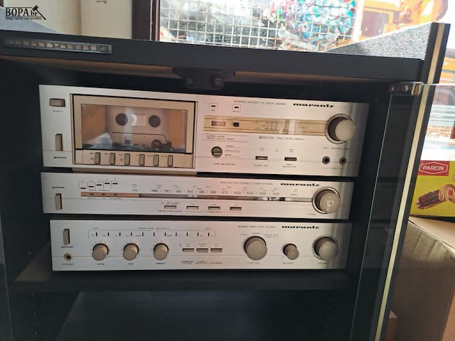 Lot 75 - vintage stereokast met toestel maraniz - afbeelding 2 van  3
