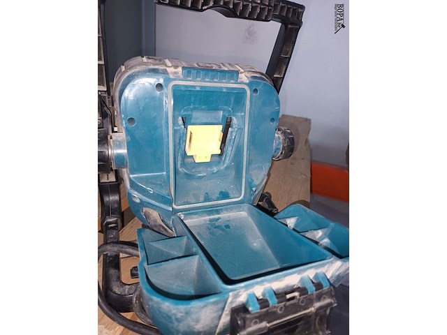 Lot 75 - werflamp makita - afbeelding 4 van  4