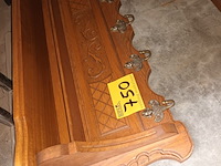 Lot 750 - houten kapstok
