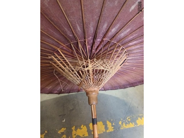 Lot 76 - antieke oosterse paraplu - afbeelding 2 van  6