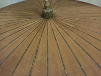Lot 76 - antieke oosterse paraplu - afbeelding 5 van  6