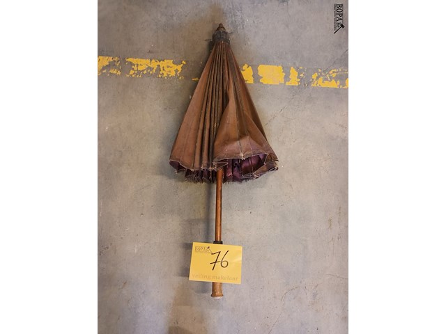 Lot 76 - antieke oosterse paraplu - afbeelding 6 van  6
