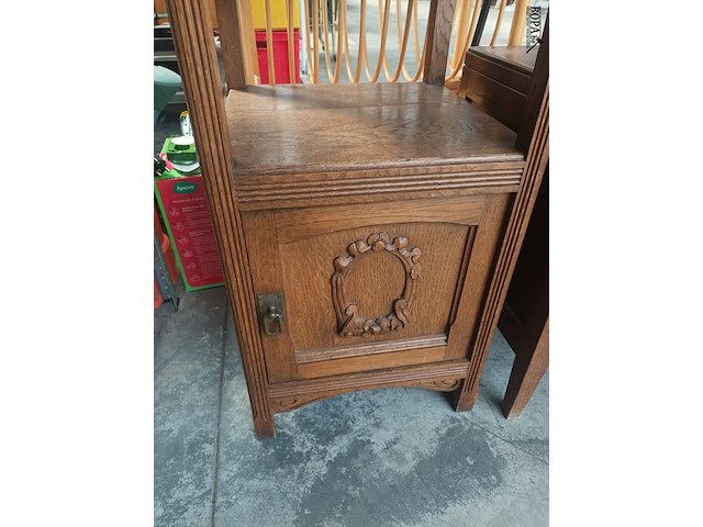 Lot 76 - bijzetkastje - afbeelding 4 van  4