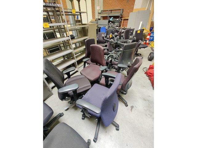 Lot 76 - bureelstoelen - 10 stuks - afbeelding 2 van  3