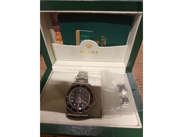 Lot 76 - heren polshorloge - afbeelding 5 van  5