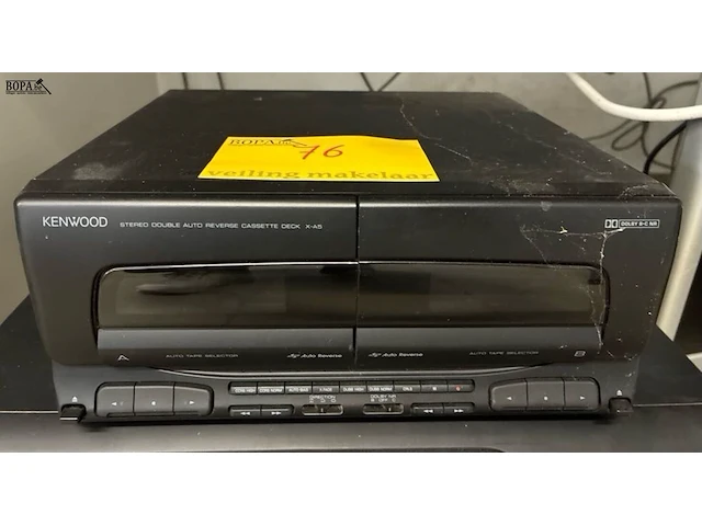 Lot 76 - kenwood cassettespeler met luidspreker - afbeelding 2 van  5