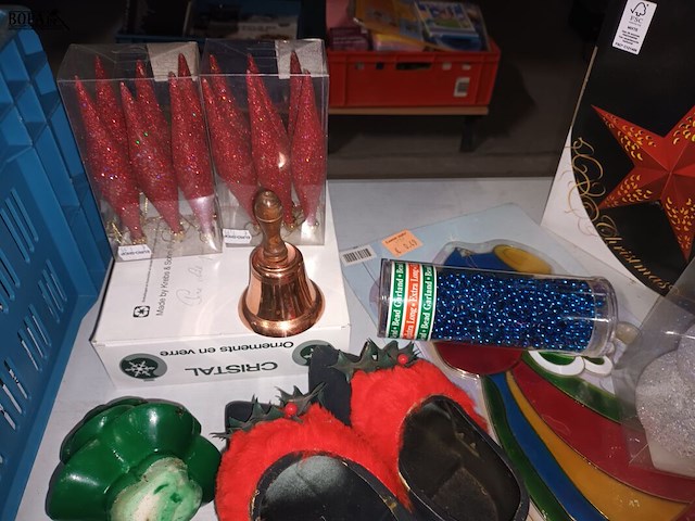 Lot 76 - kerstdecoratie. 15 stuks - afbeelding 4 van  5