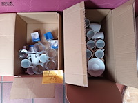 Lot 76 - koffietasjes en melkkannetjes - afbeelding 1 van  3