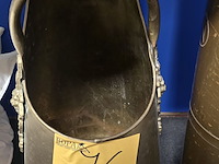 Lot 76 - koperen koolkitten 2 stuks - afbeelding 2 van  3