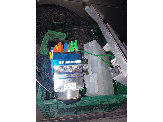 Lot 76 - lot vissersmateriaal - afbeelding 3 van  8