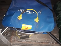 Lot 76 - lot vissersmateriaal - afbeelding 7 van  8