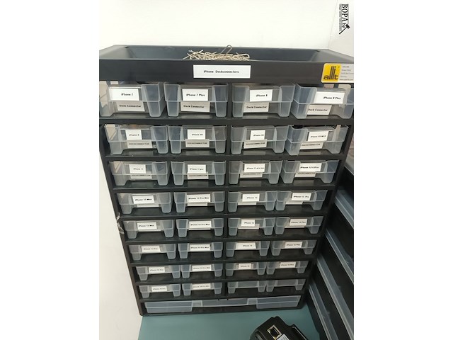 Lot 76 - materiaal voor gsm reparatie. 12 stuks - afbeelding 4 van  8