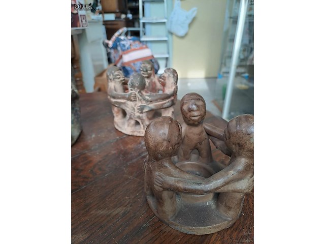 Lot 76 - mexicaanse vriendenkring kaarsenhouder in steen - 3 stuks - afbeelding 3 van  3