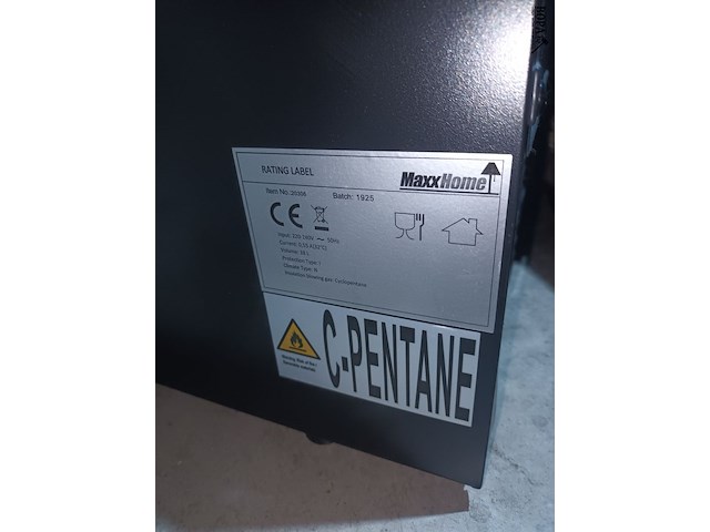 Lot 76 - minibar maxxhome - afbeelding 3 van  3