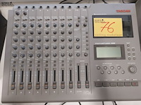 Lot 76 - mixer teac tascam 488 portastudio - afbeelding 1 van  4
