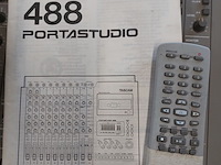 Lot 76 - mixer teac tascam 488 portastudio - afbeelding 2 van  4