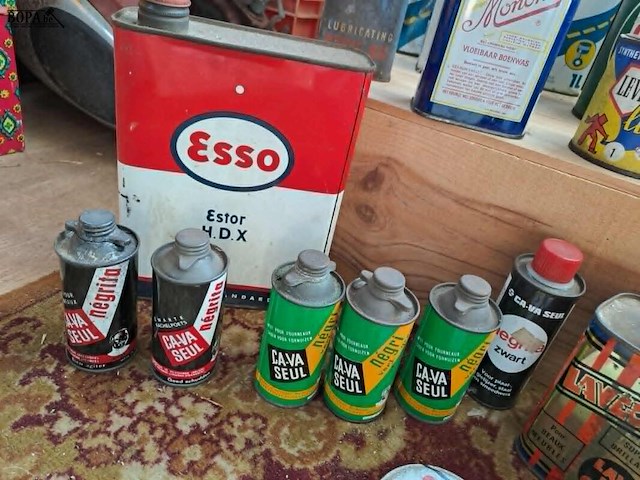 Lot 76 - retro blikken en verpakkingen huishouden en garage - afbeelding 4 van  5