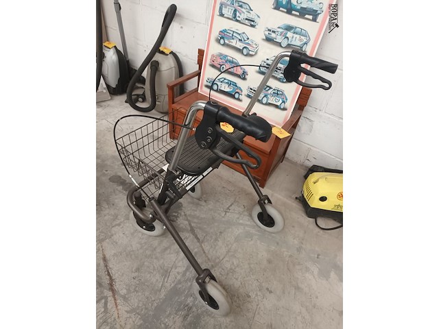 Lot 76 - rollator coopers - afbeelding 4 van  4