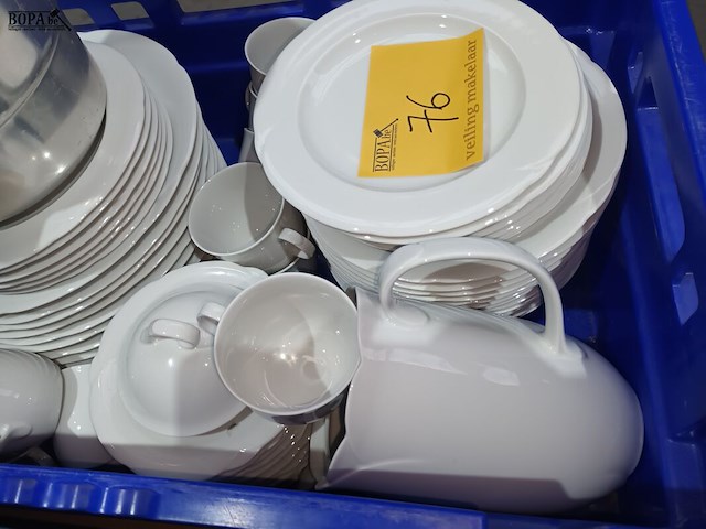 Lot 76 - servies en ijsemmer. 1 bak - afbeelding 2 van  3