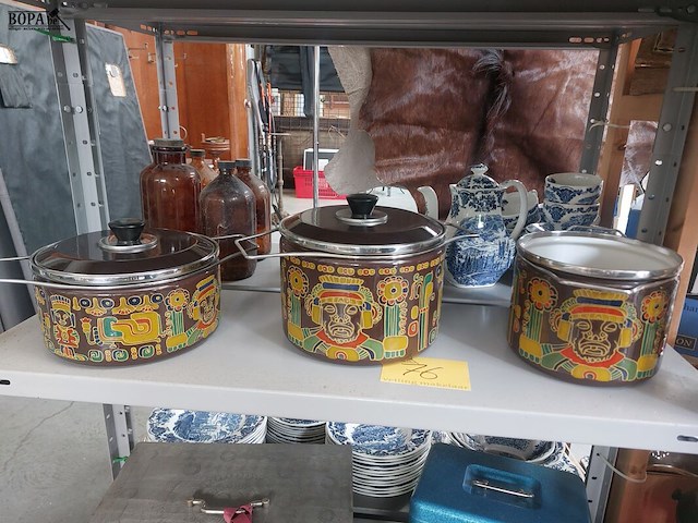 Lot 76 - set kookpotten mahocchi, 3 stuks - afbeelding 1 van  5