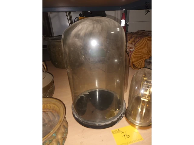 Lot 76 - stolpen. 3 stuks - afbeelding 3 van  3